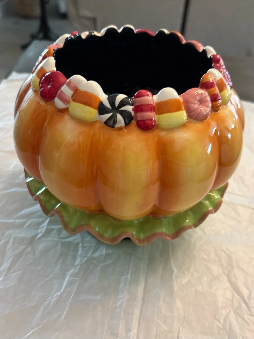 BRAND NEW 2022 Corner Ruby Carnival Candy Corn Pumpkin Bowl